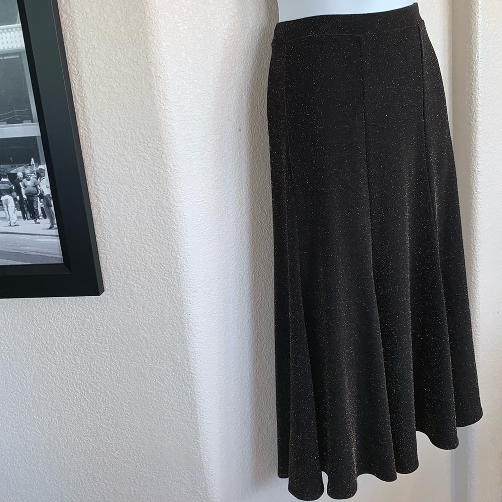CHICO’s TRAVELER full skirt, black, gold flecks. Elastic waist. Sz 1 (US 8) - Picture 5 of 15